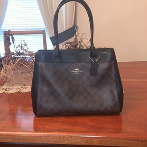 NWT authentic Coach Signature Casey Tote. Brown/Black in original box